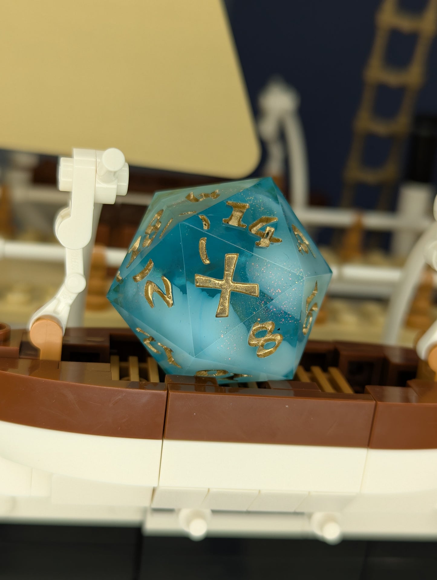 Glacial Shelf Chonk d20