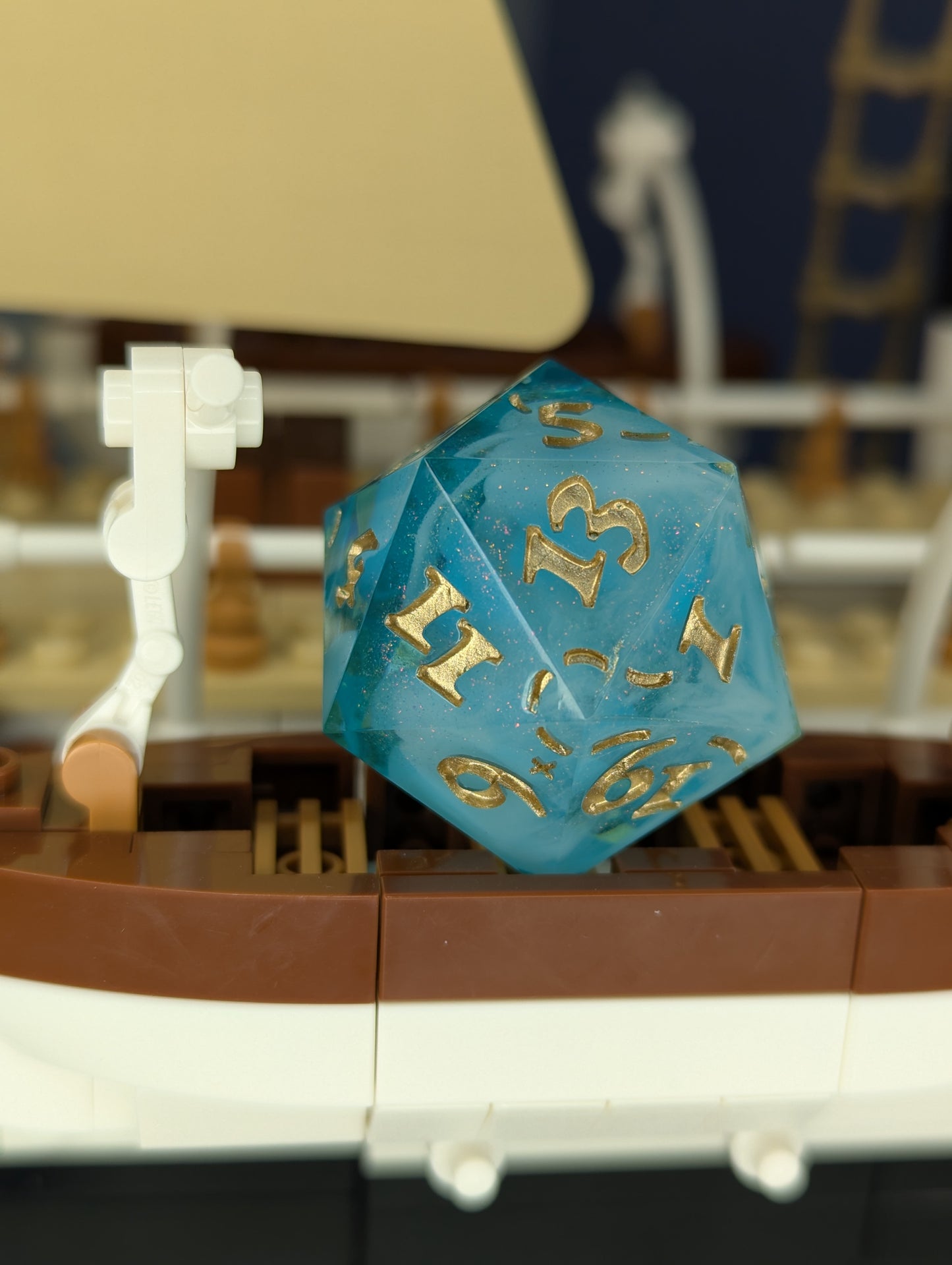 Glacial Shelf Chonk d20