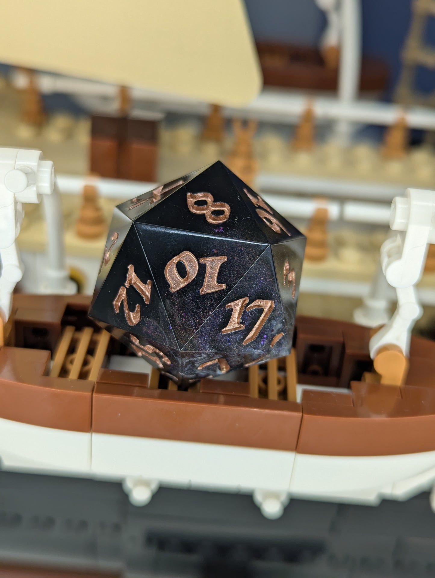 Shadows... At Night Chonk d20