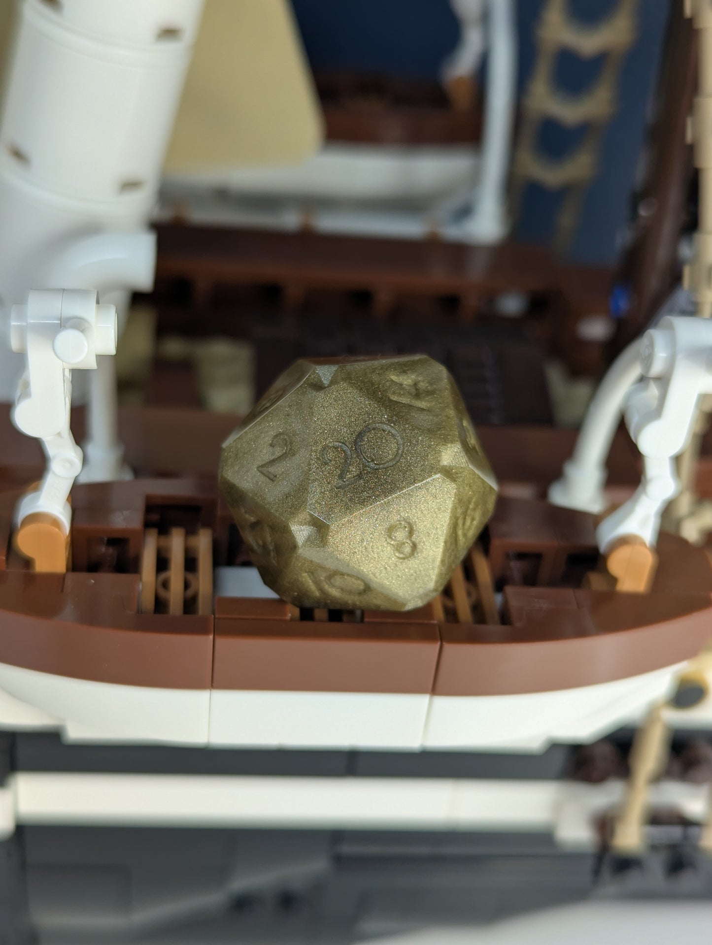 Gold RAW Traveling d20