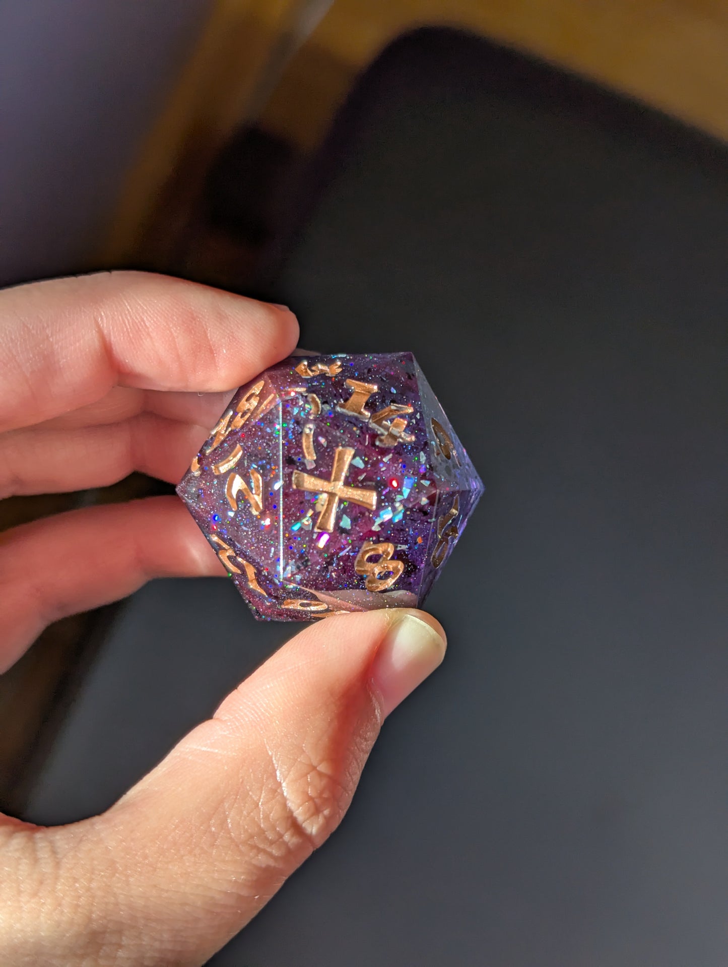 Dusk Chonk d20