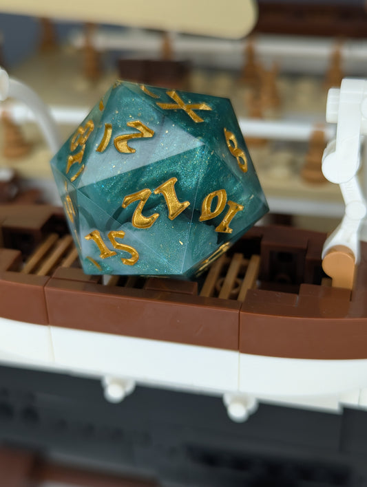 Emerald Isle Chonk d20